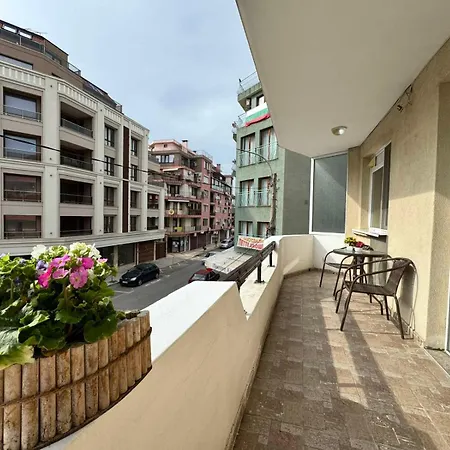 Pomorie Apartaments Апартаменти